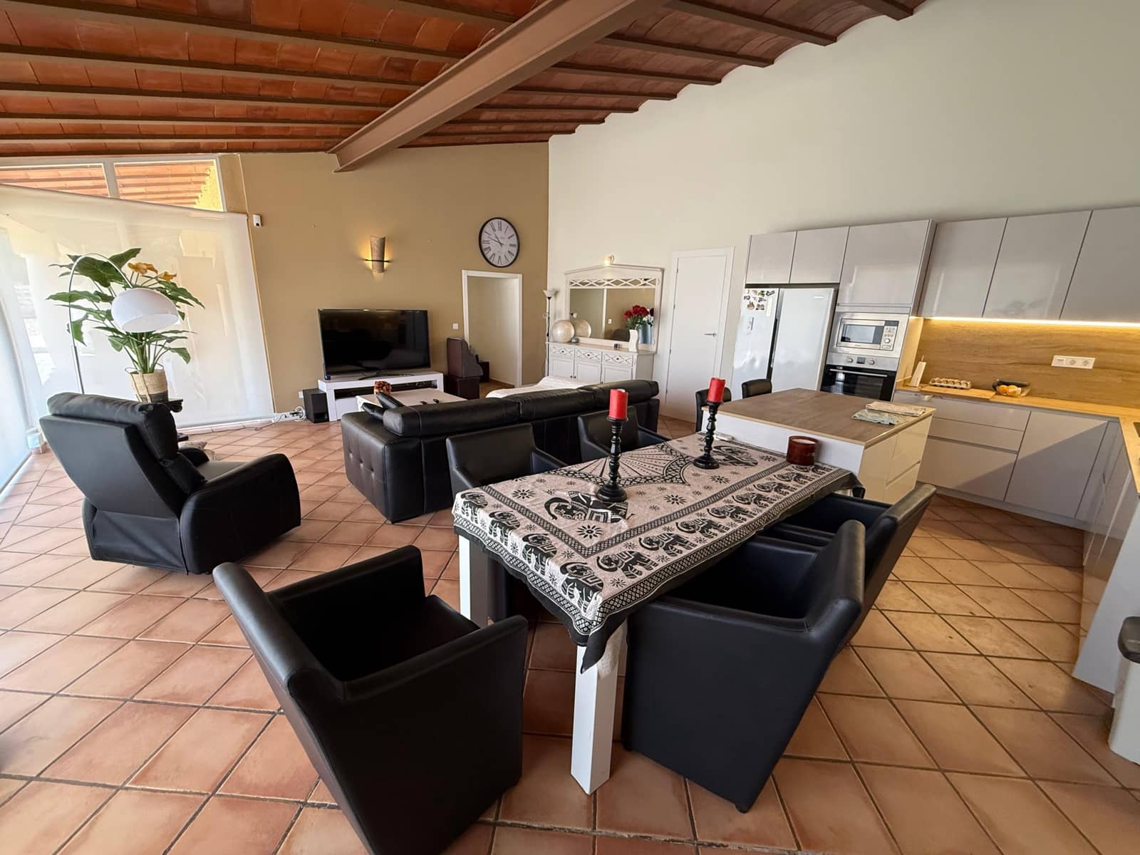 Finca/Maison de Campagne de 2 chambres à louer à Relleu avec piscine garage - 1 800 € (Ref: 10008109)