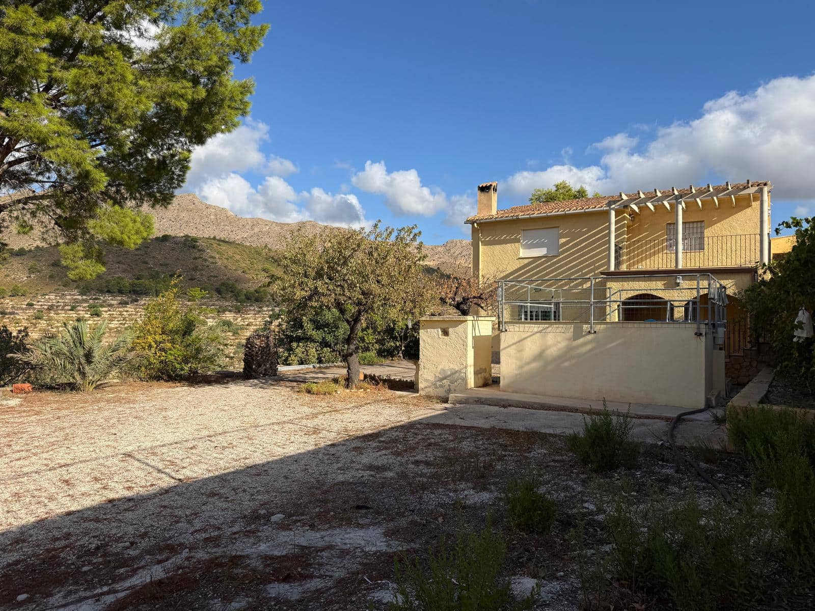 6 Zimmer Finca/Landgut zu verkaufen in Relleu mit Pool Garage - 449.000 € (Ref: 10089973)