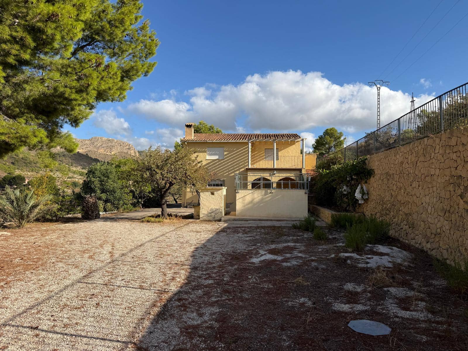 6 Zimmer Finca/Landgut zu verkaufen in Relleu mit Pool Garage - 449.000 € (Ref: 10089973)