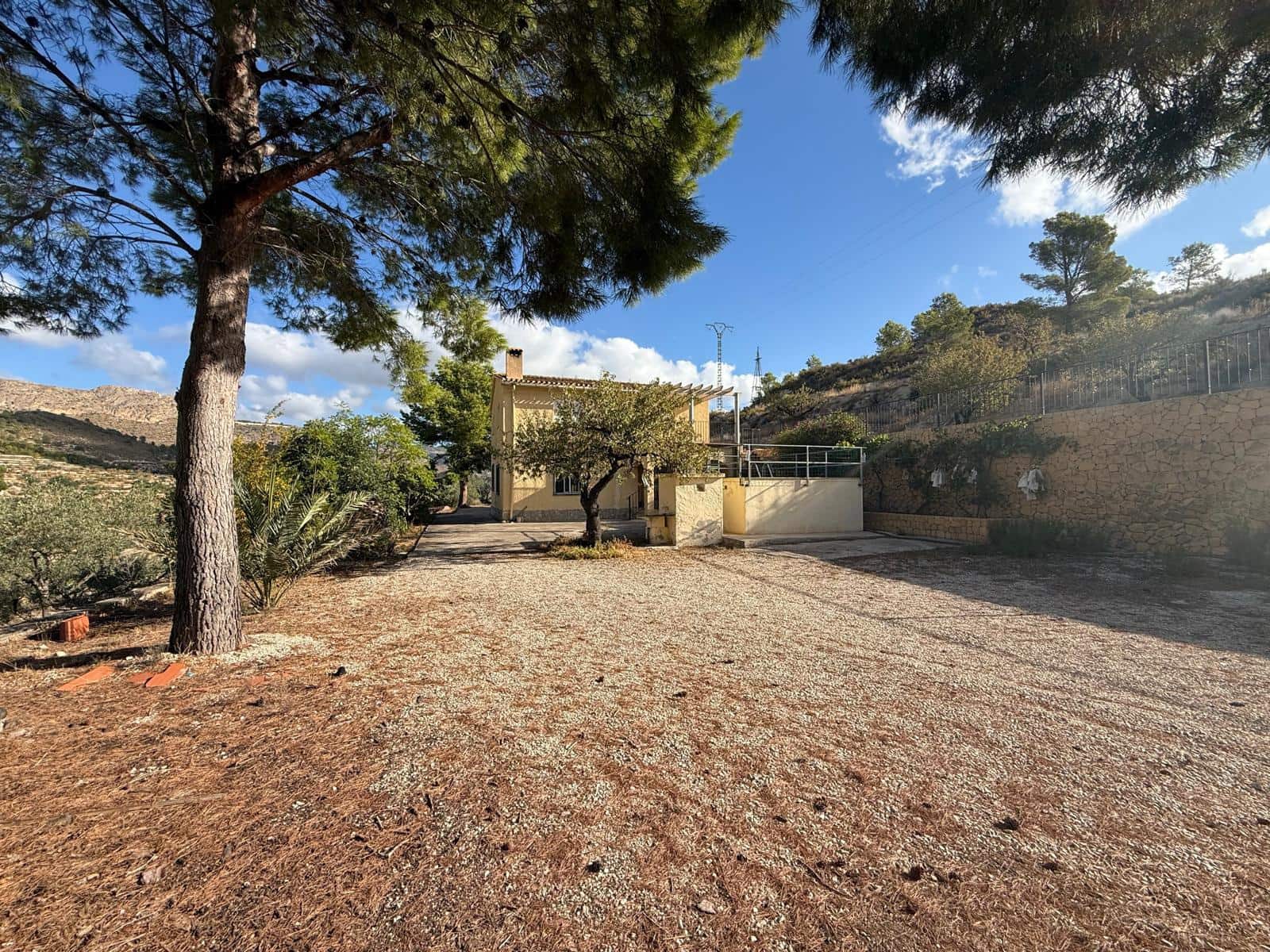 6 Zimmer Finca/Landgut zu verkaufen in Relleu mit Pool Garage - 449.000 € (Ref: 10089973)