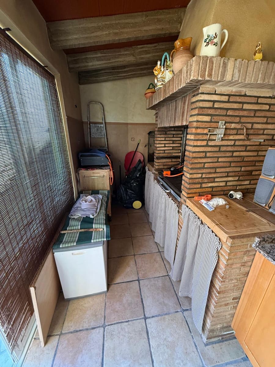 4 chambre Villa/Maison à vendre à La Nucia avec piscine garage - 569 000 € (Ref: 9946705)