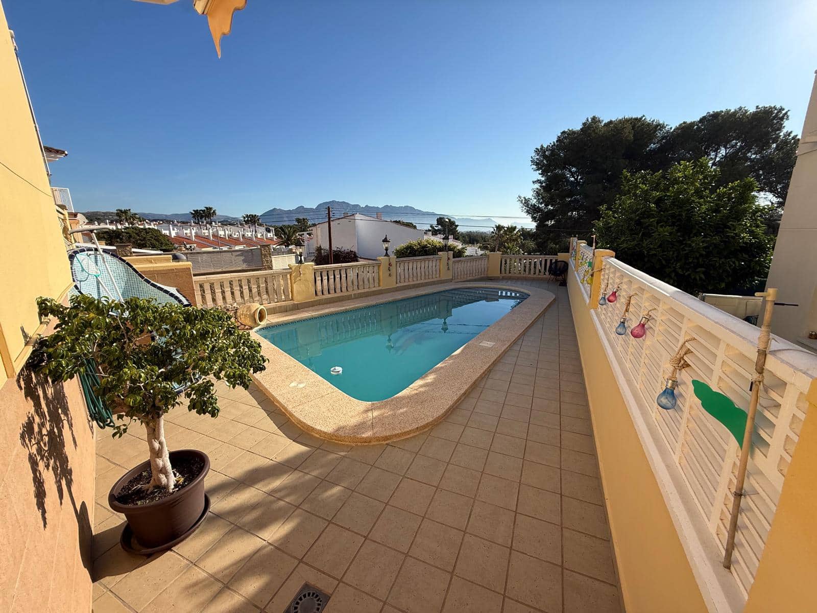 4 chambre Villa/Maison à vendre à La Nucia avec piscine garage - 569 000 € (Ref: 9946705)