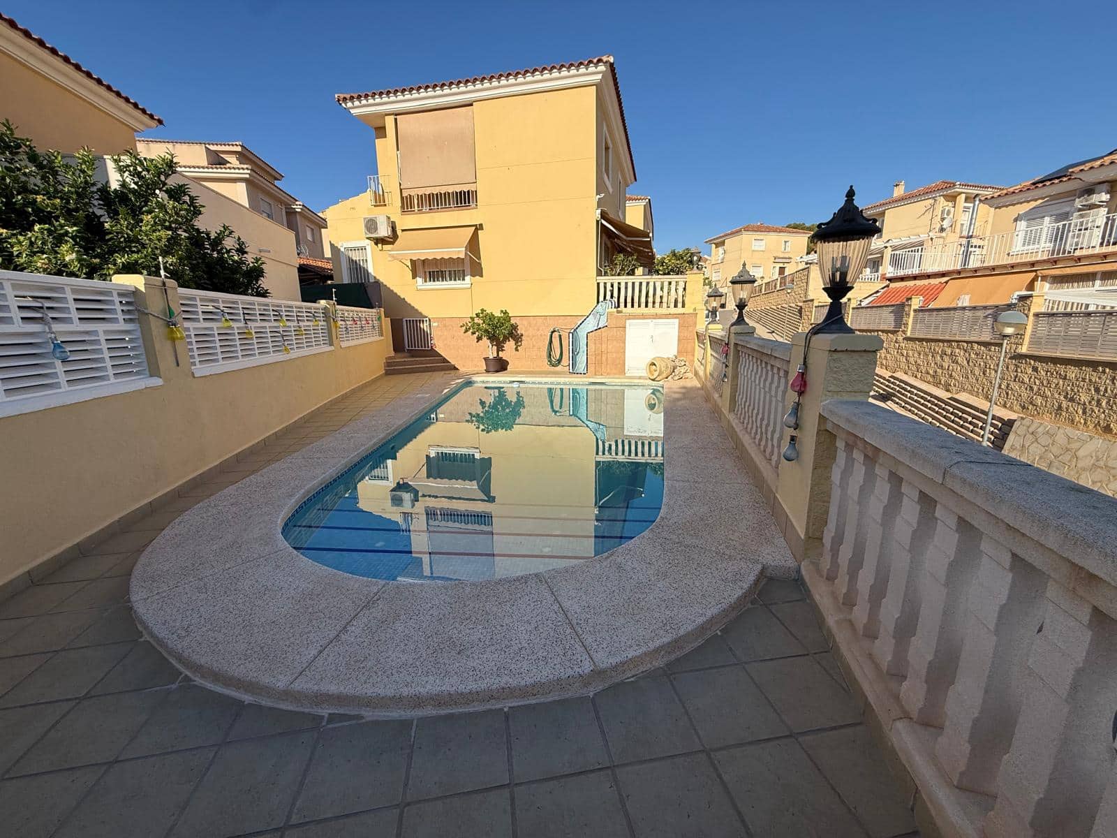 4 chambre Villa/Maison à vendre à La Nucia avec piscine garage - 569 000 € (Ref: 9946705)