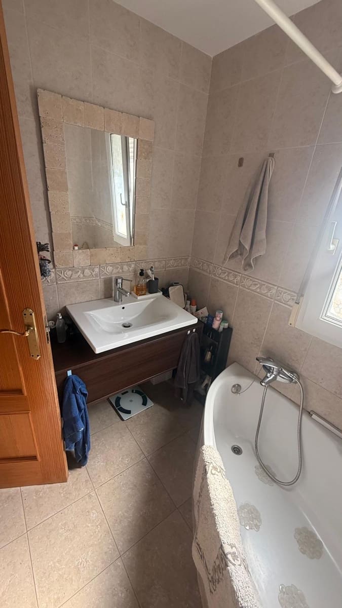 2 bedroom Apartment for rent in Altea with garage - € 1,150 (Ref: 9946724)
