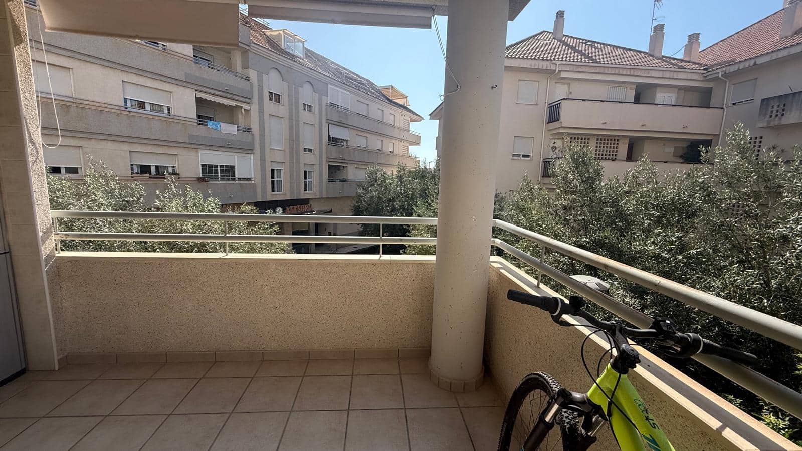 2 bedroom Apartment for rent in Altea with garage - € 1,150 (Ref: 9946724)