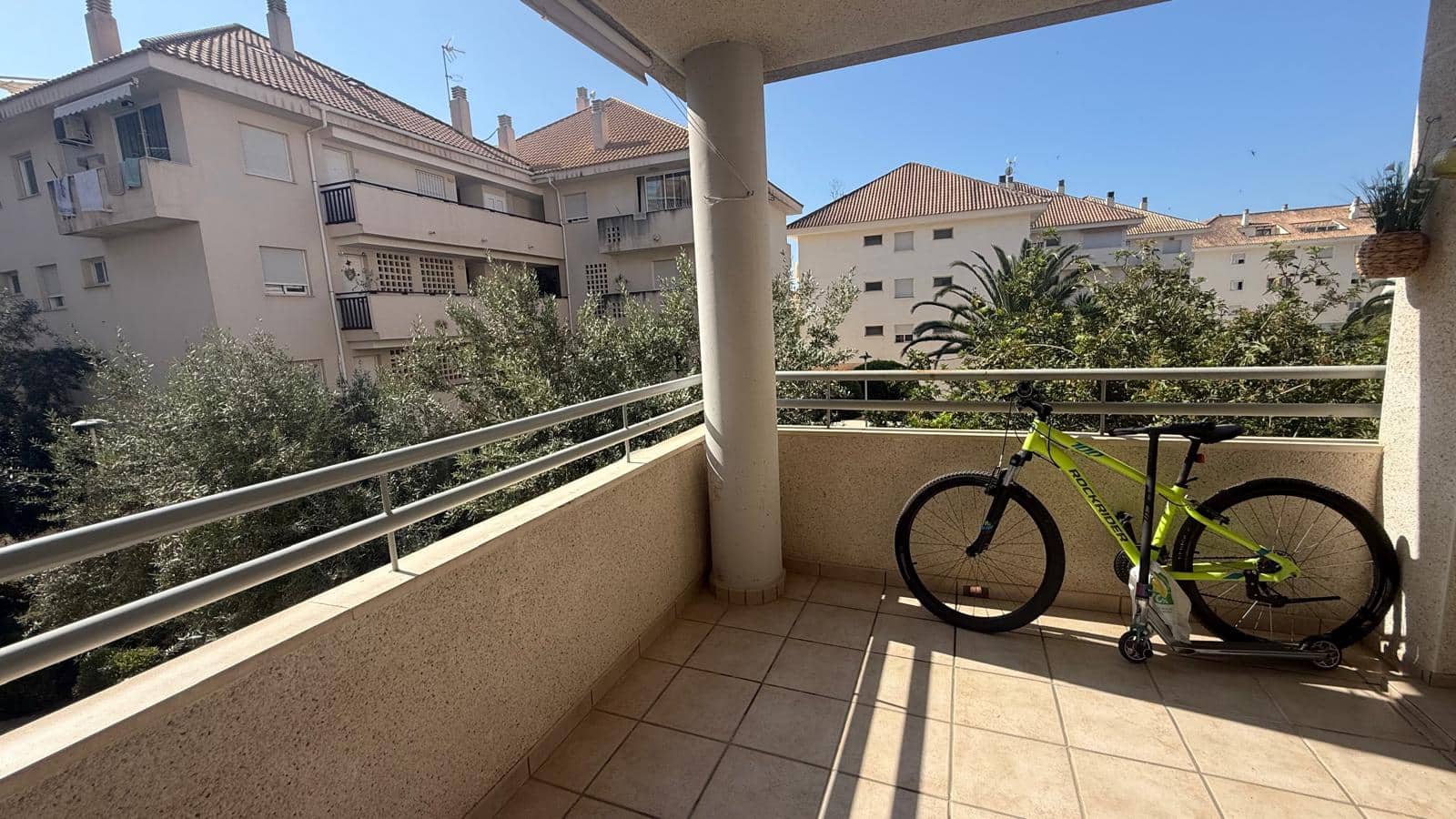 2 bedroom Apartment for rent in Altea with garage - € 1,150 (Ref: 9946724)