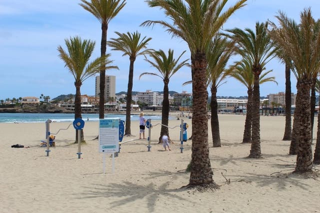 4 soveværelse Villa til salg i Javea / Xàbia med swimmingpool garage - € 2.545.000 (Ref: 9954603)