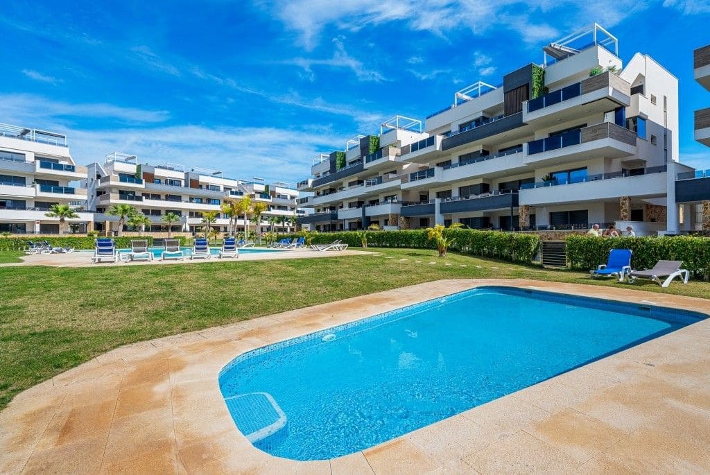2 soveværelse Lejlighed til salg i Orihuela Costa med swimmingpool - € 315.000 (Ref: 10059490)