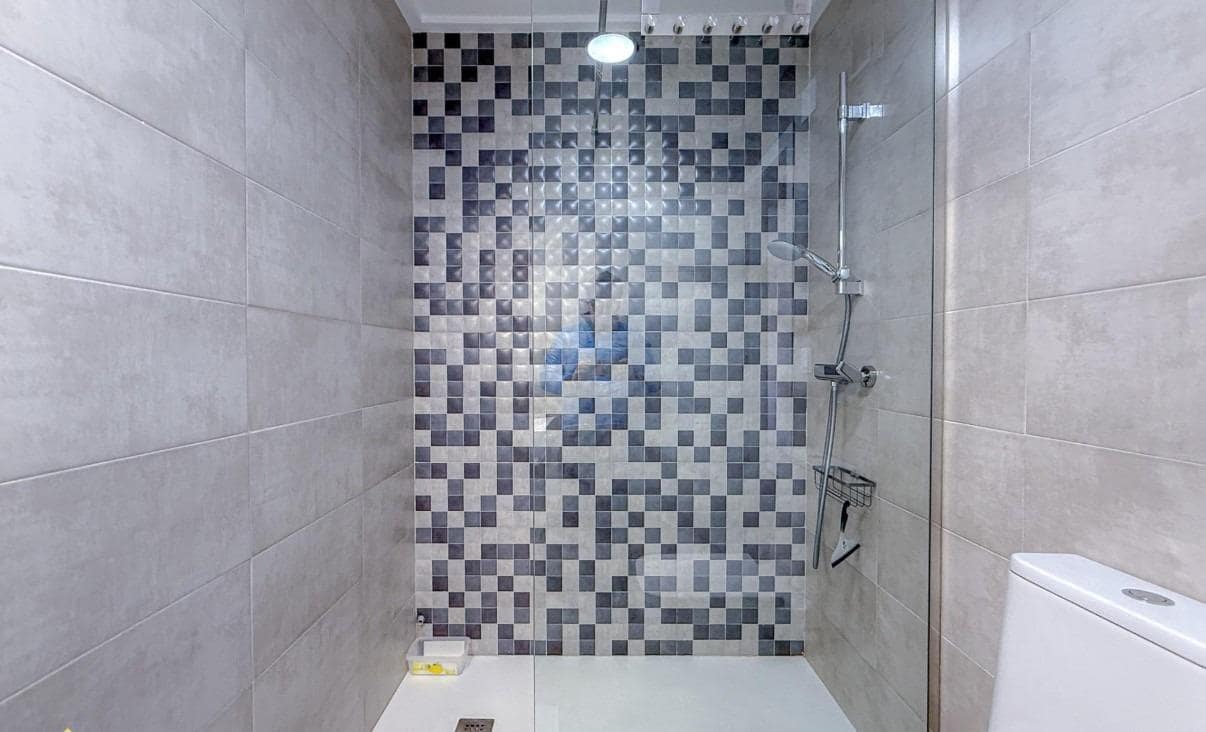 3 soverom Penthouse til salgs i Torrevieja med svømmebasseng - € 270 000 (Ref: 10157922)