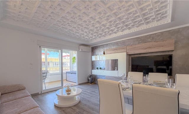 3 soverom Penthouse til salgs i Playa del Acequión, Torrevieja med svømmebasseng - € 270 000 (Ref: 10157922)