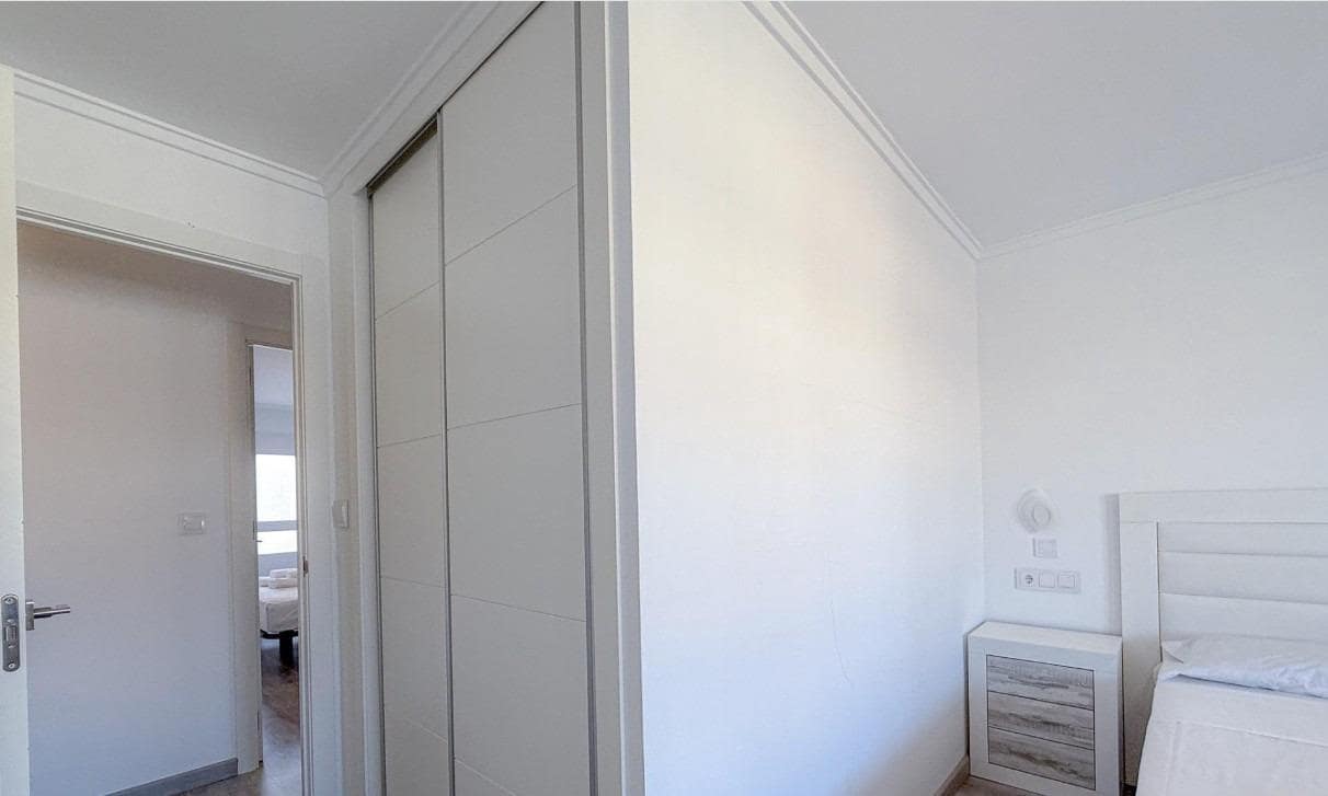 3 soverom Penthouse til salgs i Torrevieja med svømmebasseng - € 270 000 (Ref: 10157922)