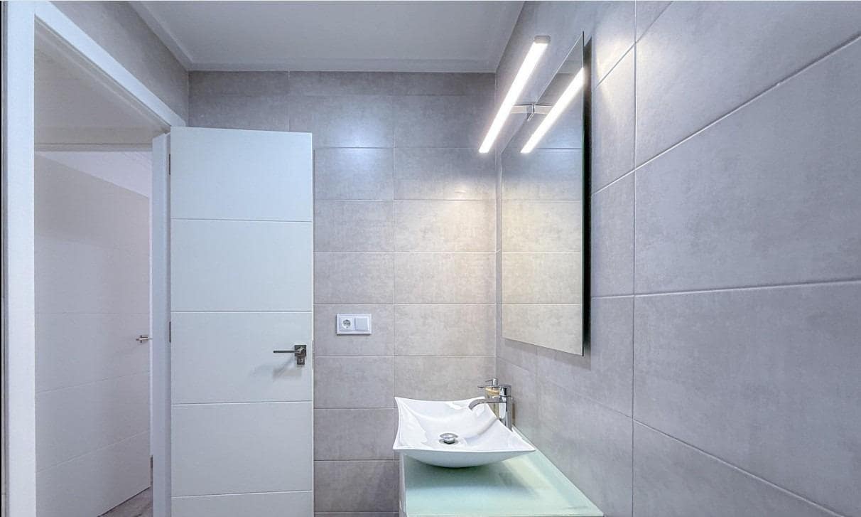 3 soverom Penthouse til salgs i Torrevieja med svømmebasseng - € 270 000 (Ref: 10157922)