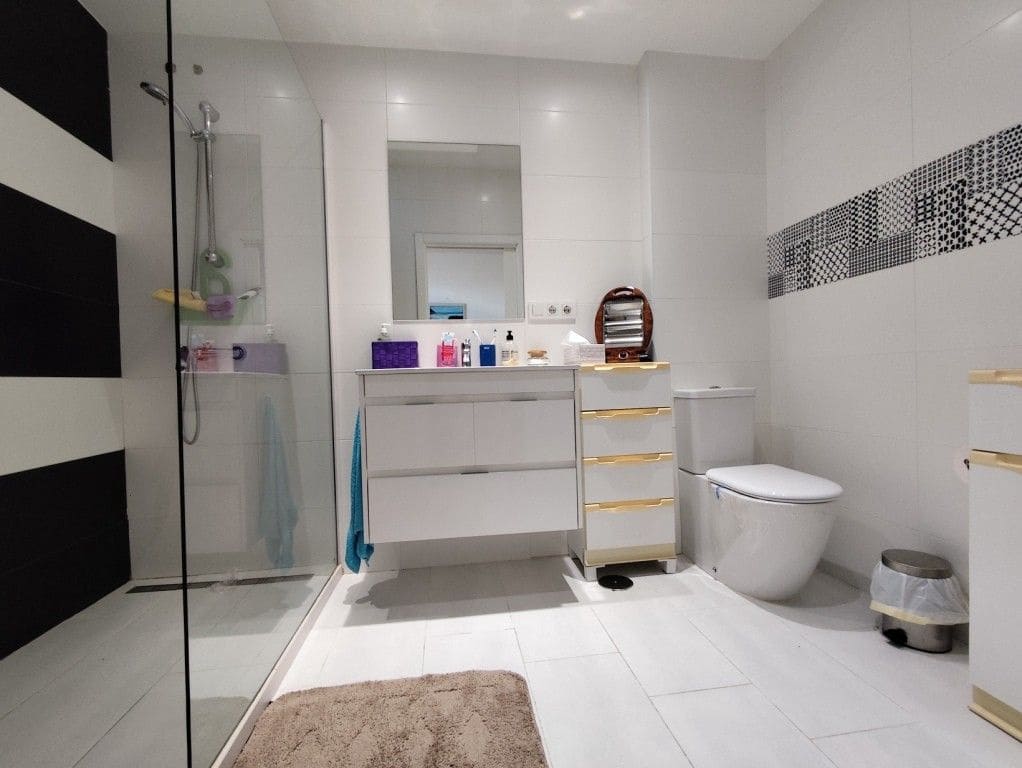 4 bedroom Townhouse for sale in Aguas Nuevas with pool - € 395,000 (Ref: 9958216)