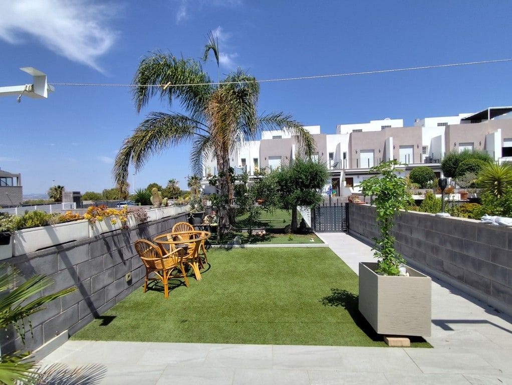 4 bedroom Townhouse for sale in Aguas Nuevas with pool - € 395,000 (Ref: 9958216)