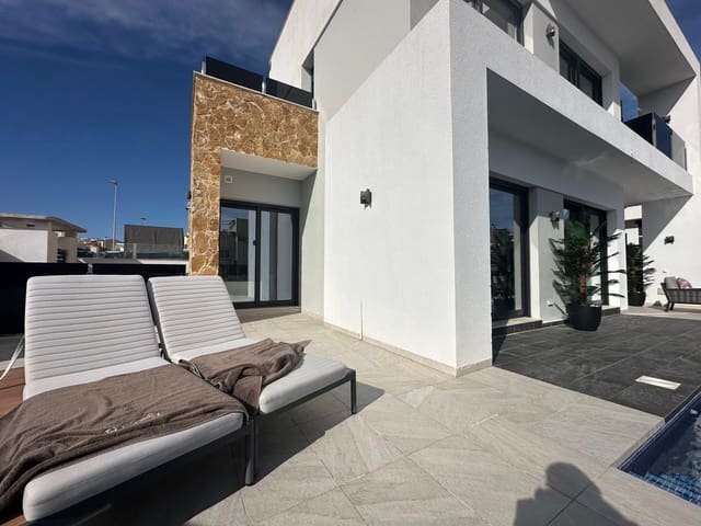 4 soverom Villa til salgs i La Mata, Torrevieja - € 775 000 (Ref: 9958217)