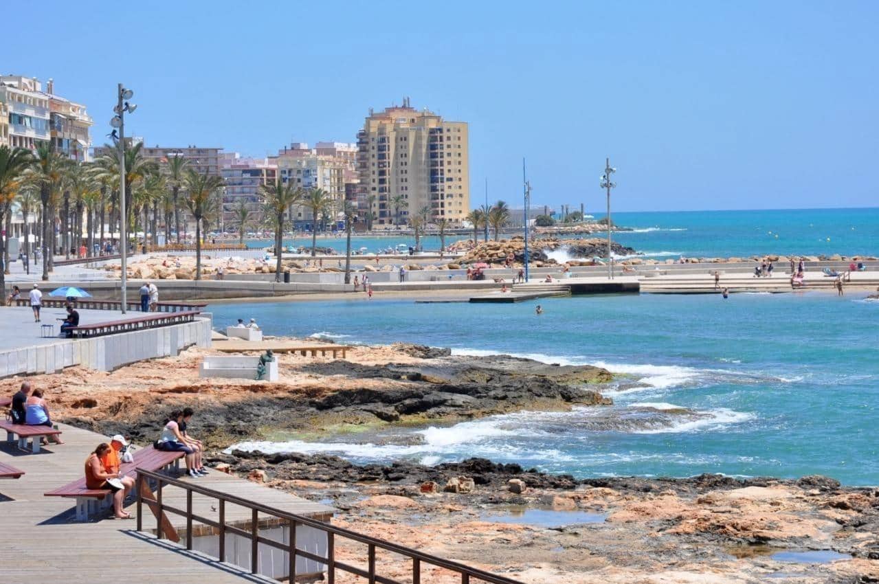 2 sypialnia Apartament na sprzedaż w Torrevieja - 119 900 € (Ref: 9958218)