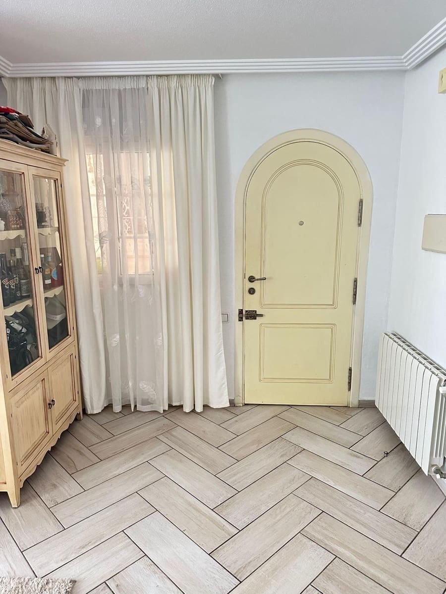 4 camera da letto Casa in vendita in Torrevieja - 339.900 € (Rif: 9958221)