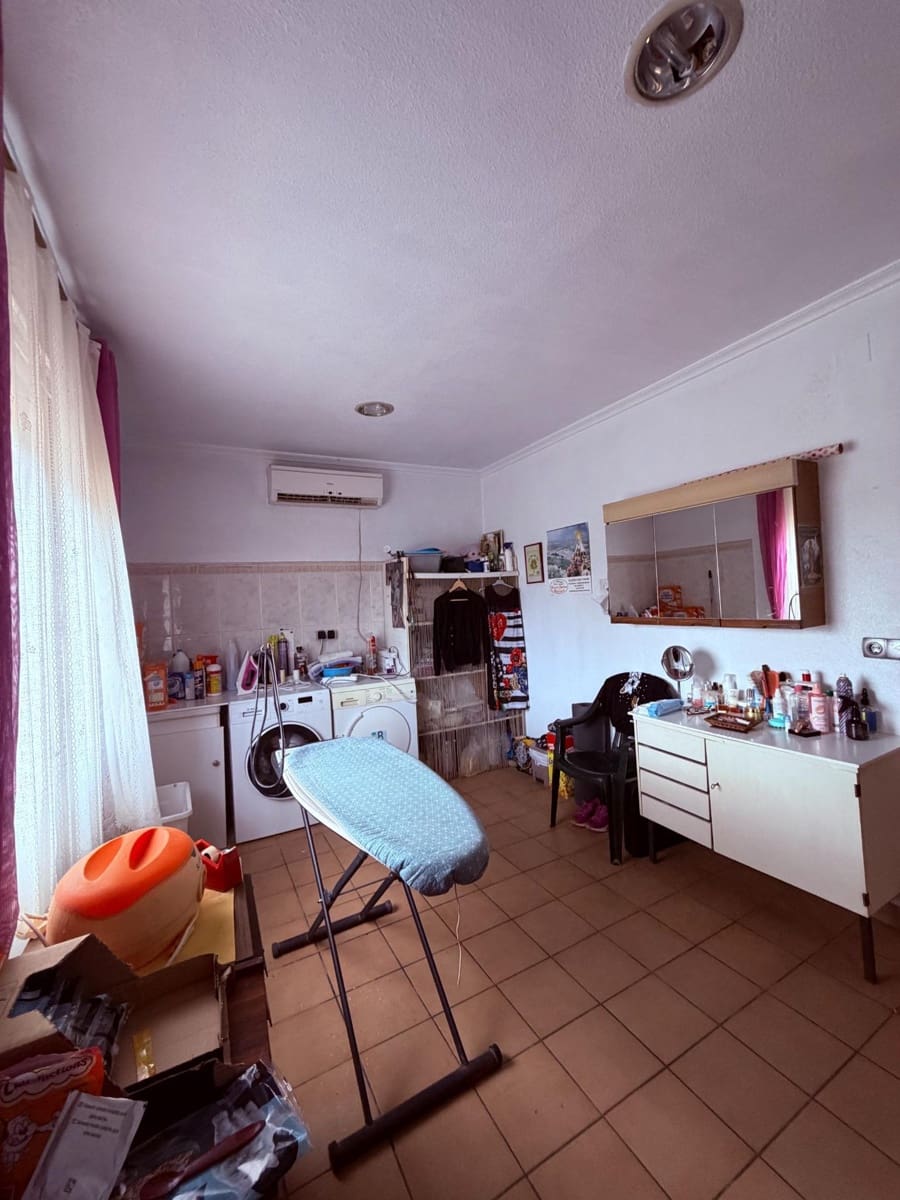 4 makuuhuone Maalaistalo myytävänä paikassa Crevillente / Crevillent mukana 
autotalli - 365 000 € (Ref: 9958229)