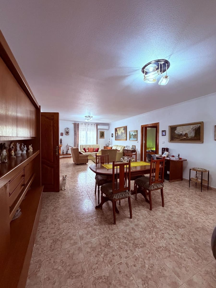4 makuuhuone Maalaistalo myytävänä paikassa Crevillente / Crevillent mukana 
autotalli - 365 000 € (Ref: 9958229)
