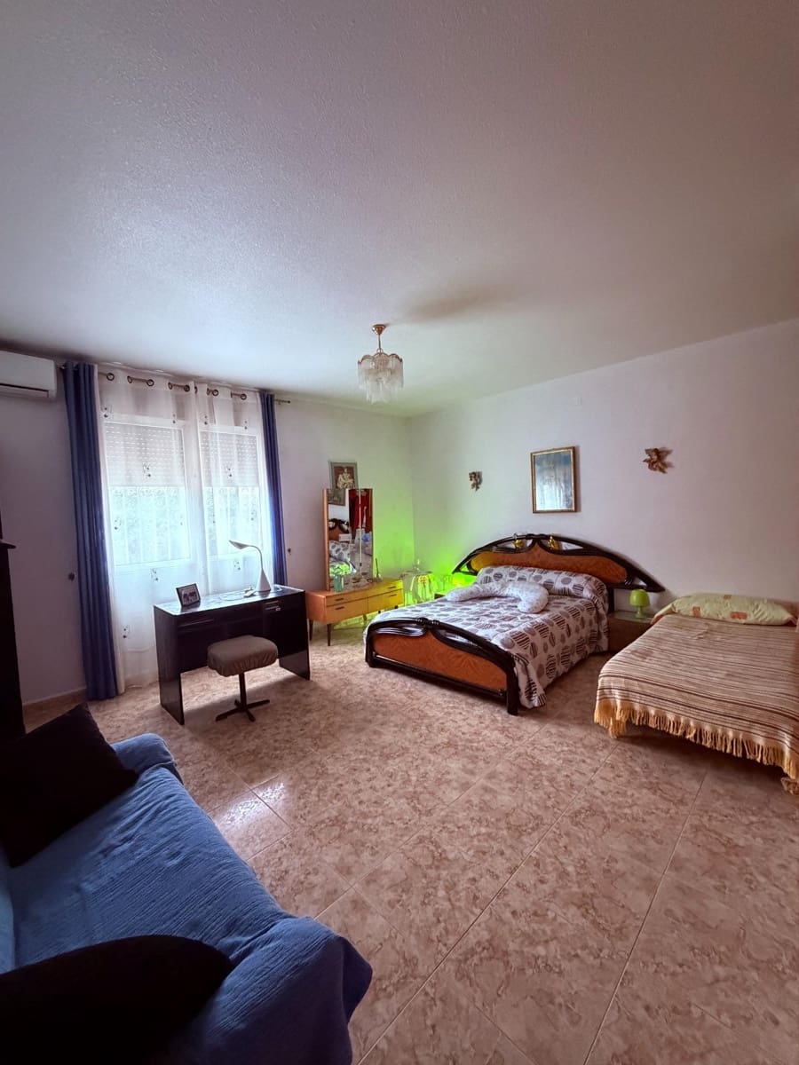 4 makuuhuone Maalaistalo myytävänä paikassa Crevillente / Crevillent mukana 
autotalli - 365 000 € (Ref: 9958229)