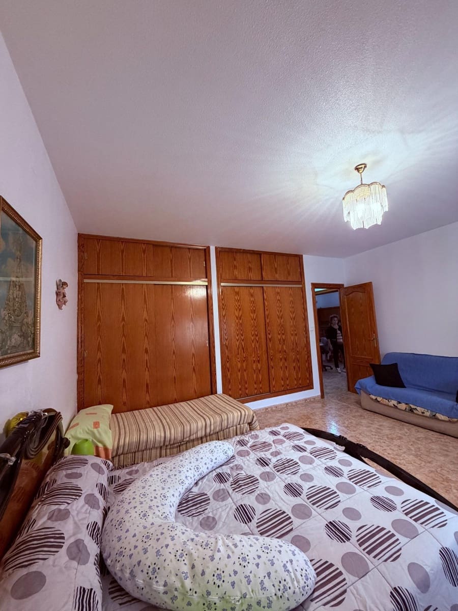 4 makuuhuone Maalaistalo myytävänä paikassa Crevillente / Crevillent mukana 
autotalli - 365 000 € (Ref: 9958229)