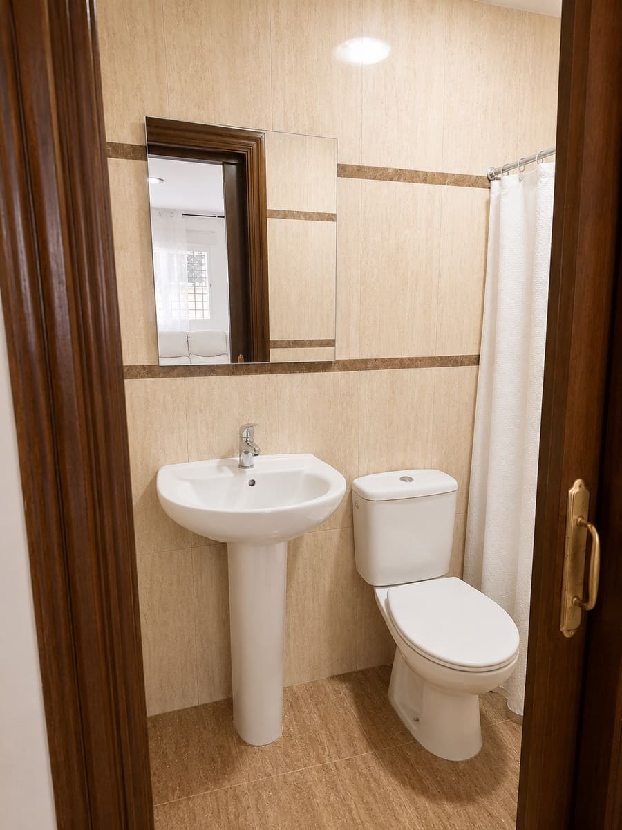 Casa de 1 habitación en Motril en venta - 125.000 € (Ref: 10061091)
