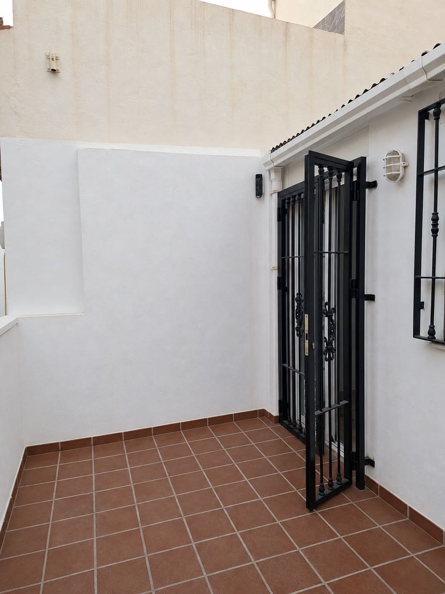Casa de 1 habitación en Motril en venta - 125.000 € (Ref: 10061091)