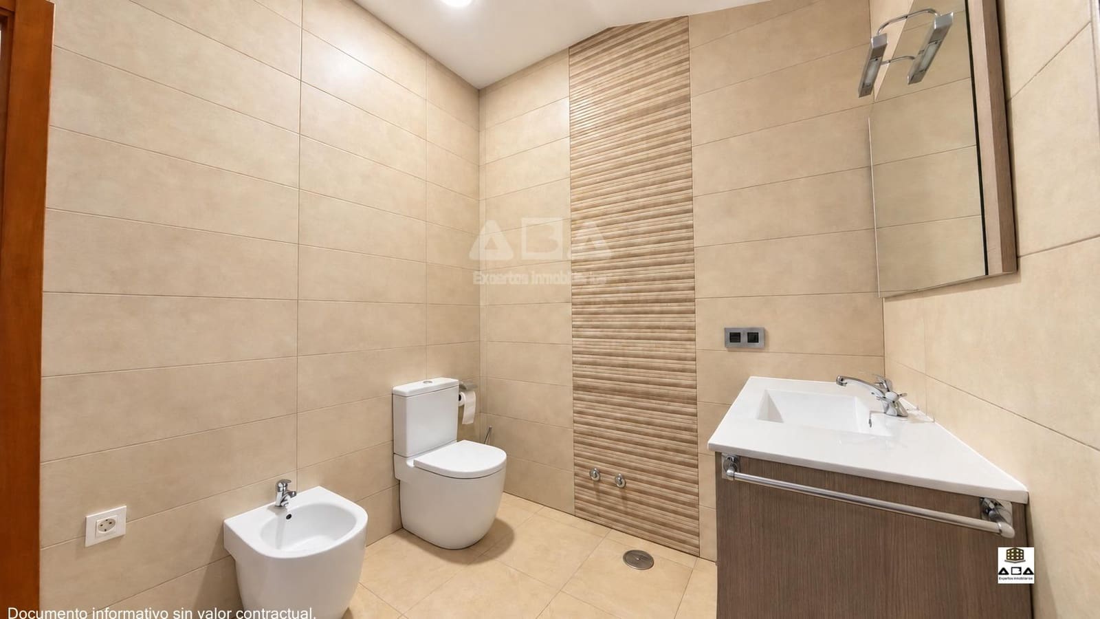 Chalet de 5 habitaciones en Manzanares en venta con garaje - 350.000 € (Ref: 10180681)