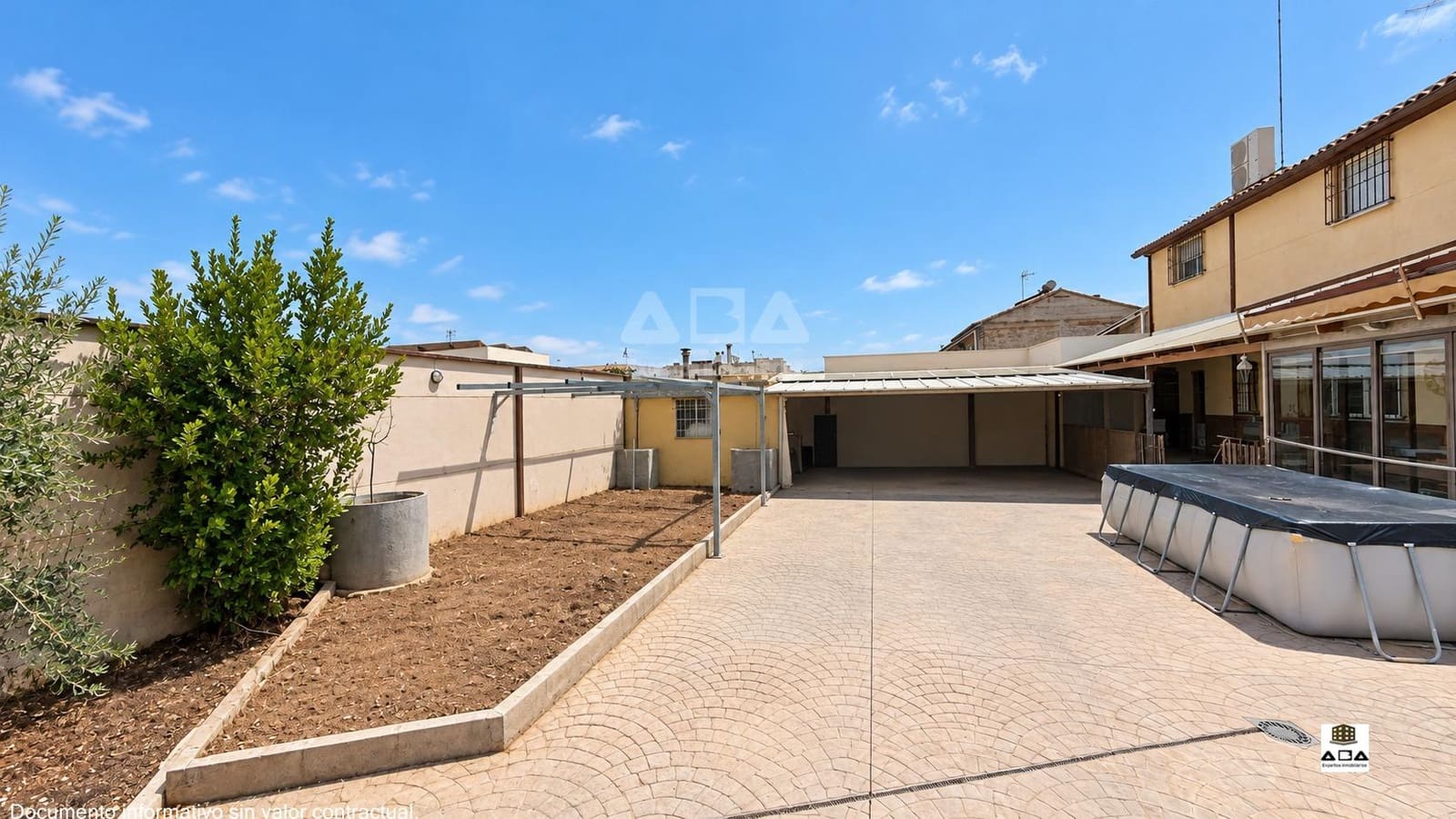 Chalet de 5 habitaciones en Manzanares en venta con garaje - 350.000 € (Ref: 10180681)