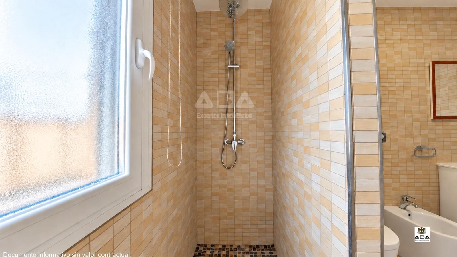 Chalet de 5 habitaciones en Manzanares en venta con garaje - 350.000 € (Ref: 10180681)
