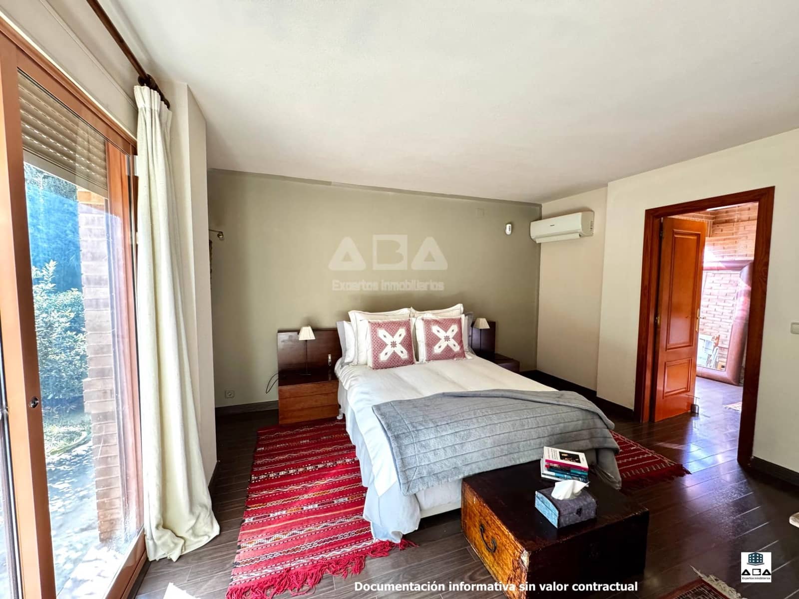 7 slaapkamer Villa te koop in Villafranqueza met zwembad garage - € 1.300.000 (Ref: 9945812)