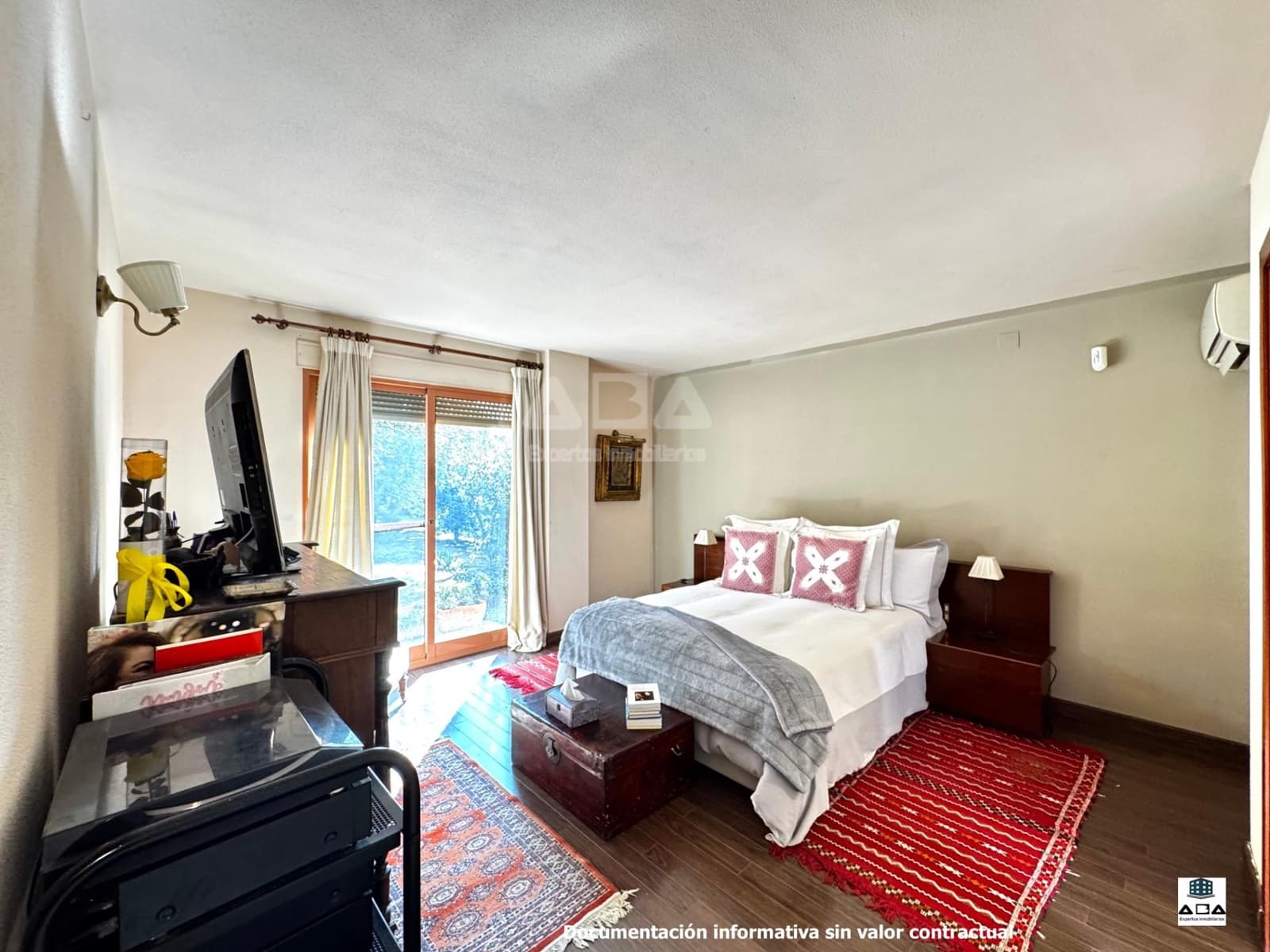7 slaapkamer Villa te koop in Villafranqueza met zwembad garage - € 1.300.000 (Ref: 9945812)