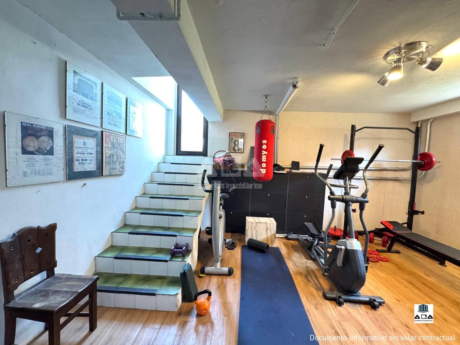5 soverom Villa til salgs i Gijon med svømmebasseng garasje - € 950 000 (Ref: 9945814)