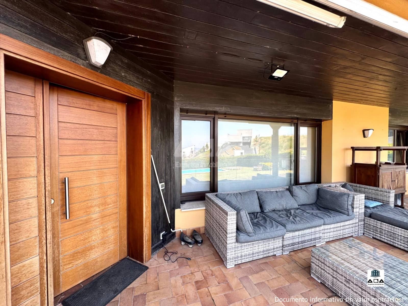 5 soverom Villa til salgs i Gijon med svømmebasseng garasje - € 950 000 (Ref: 9945814)