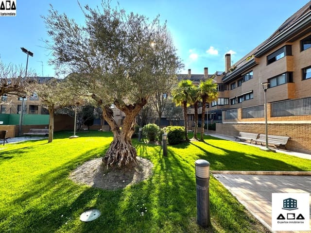 3 sovrum Lägenhet till salu i Las Rozas de Madrid med pool garage - 639 000 € (Ref: 9945815)
