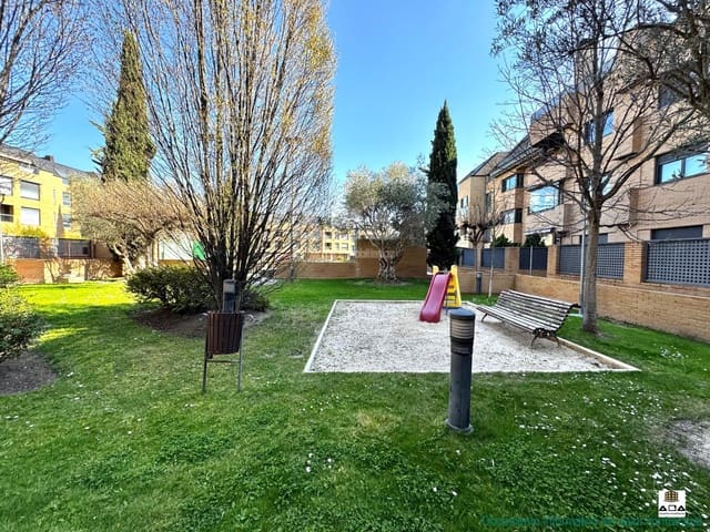 3 sovrum Lägenhet till salu i Las Rozas de Madrid med pool garage - 639 000 € (Ref: 9945815)