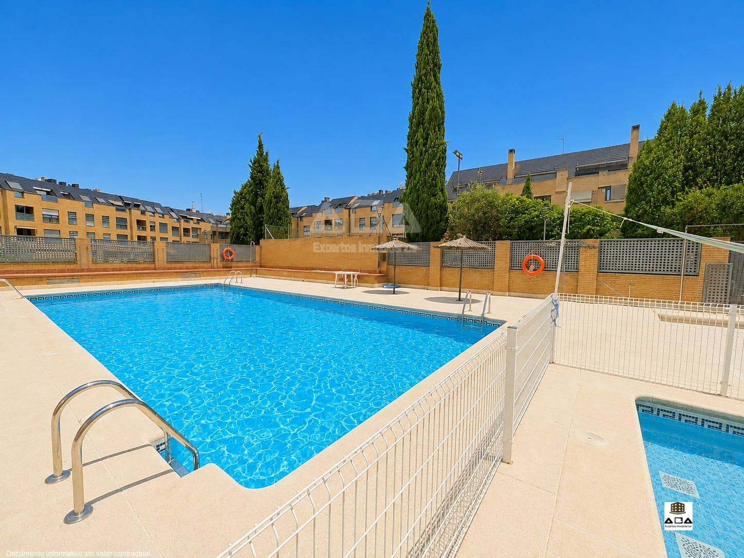 3 bedroom Flat for sale in Las Rozas de Madrid with pool garage - € 639,000 (Ref: 9945815)