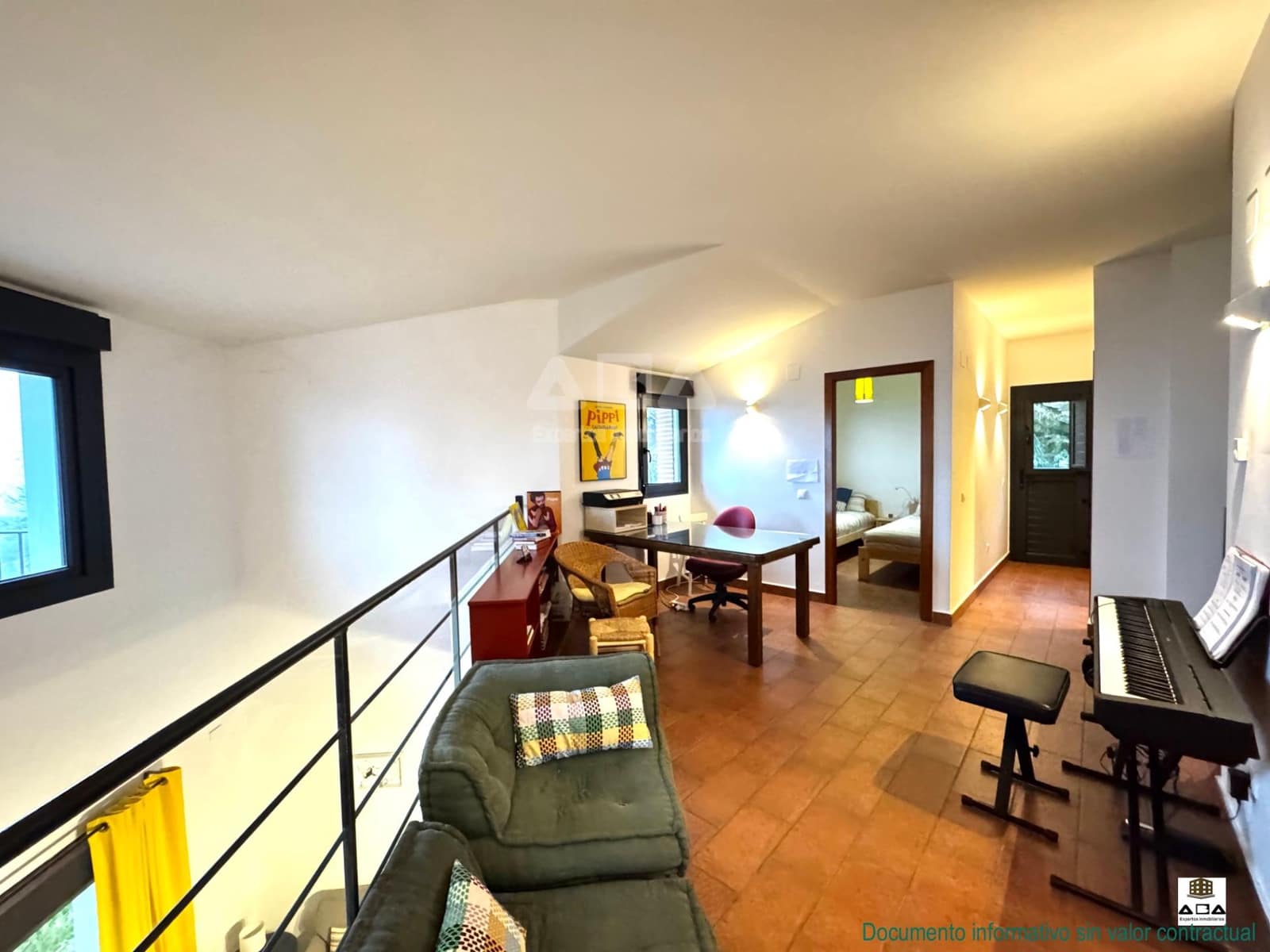 4 bedroom Villa for sale in Poyales del Hoyo with pool garage - € 287,000 (Ref: 9945816)