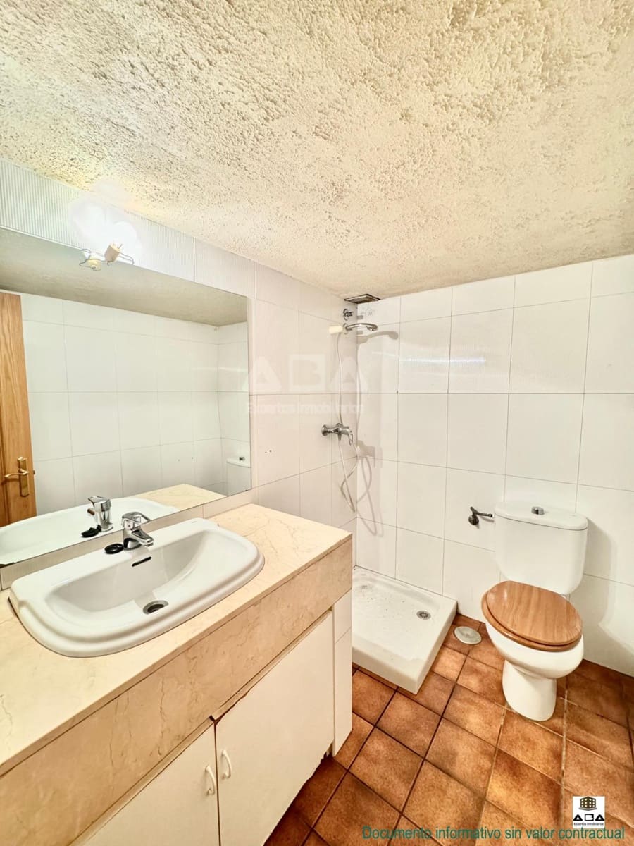 5 quarto Moradia para venda em Villanueva de la Canada com piscina garagem - 875 000 € (Ref: 9945817)