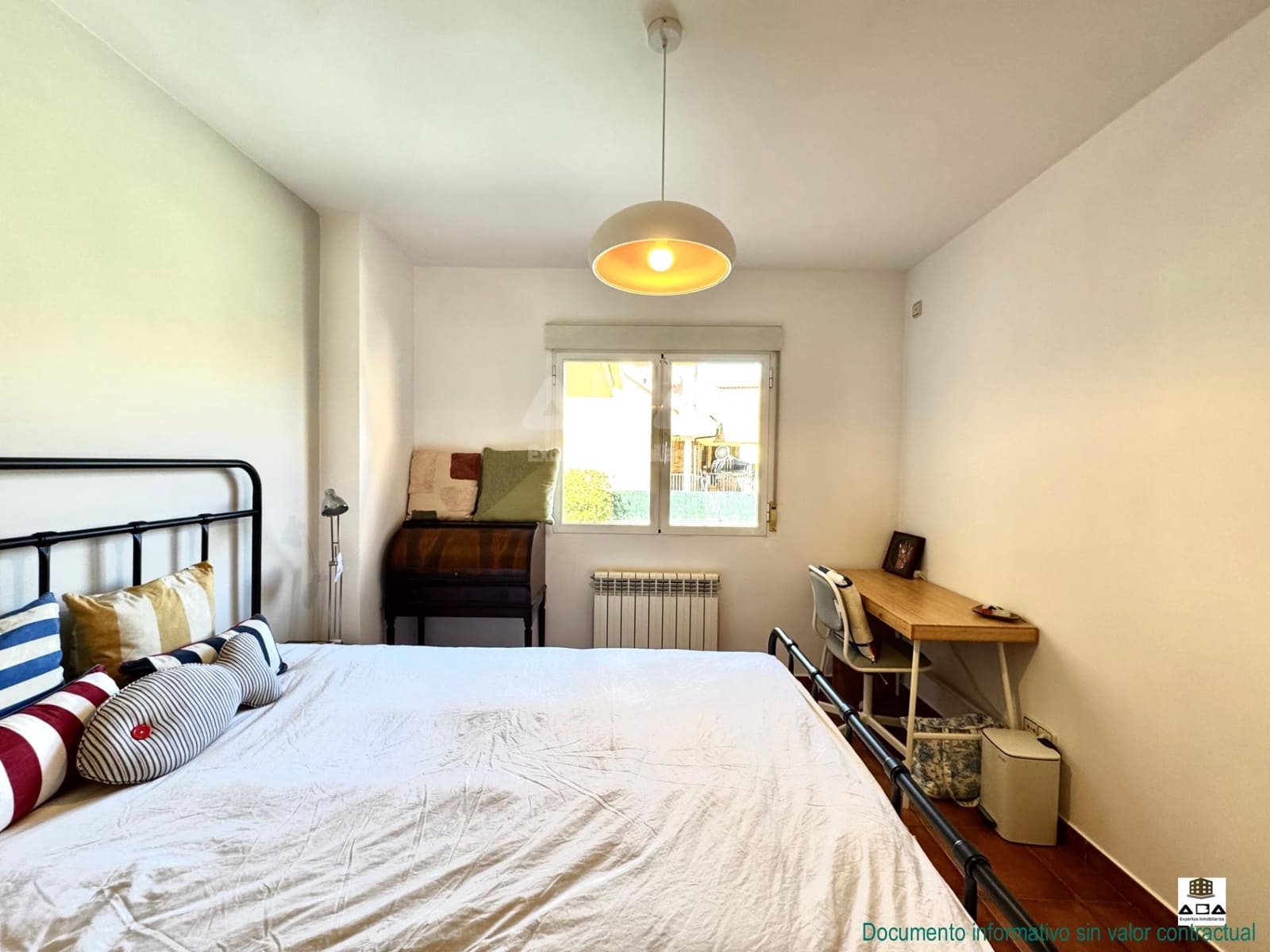 5 quarto Moradia para venda em Villanueva de la Canada com piscina garagem - 875 000 € (Ref: 9945817)