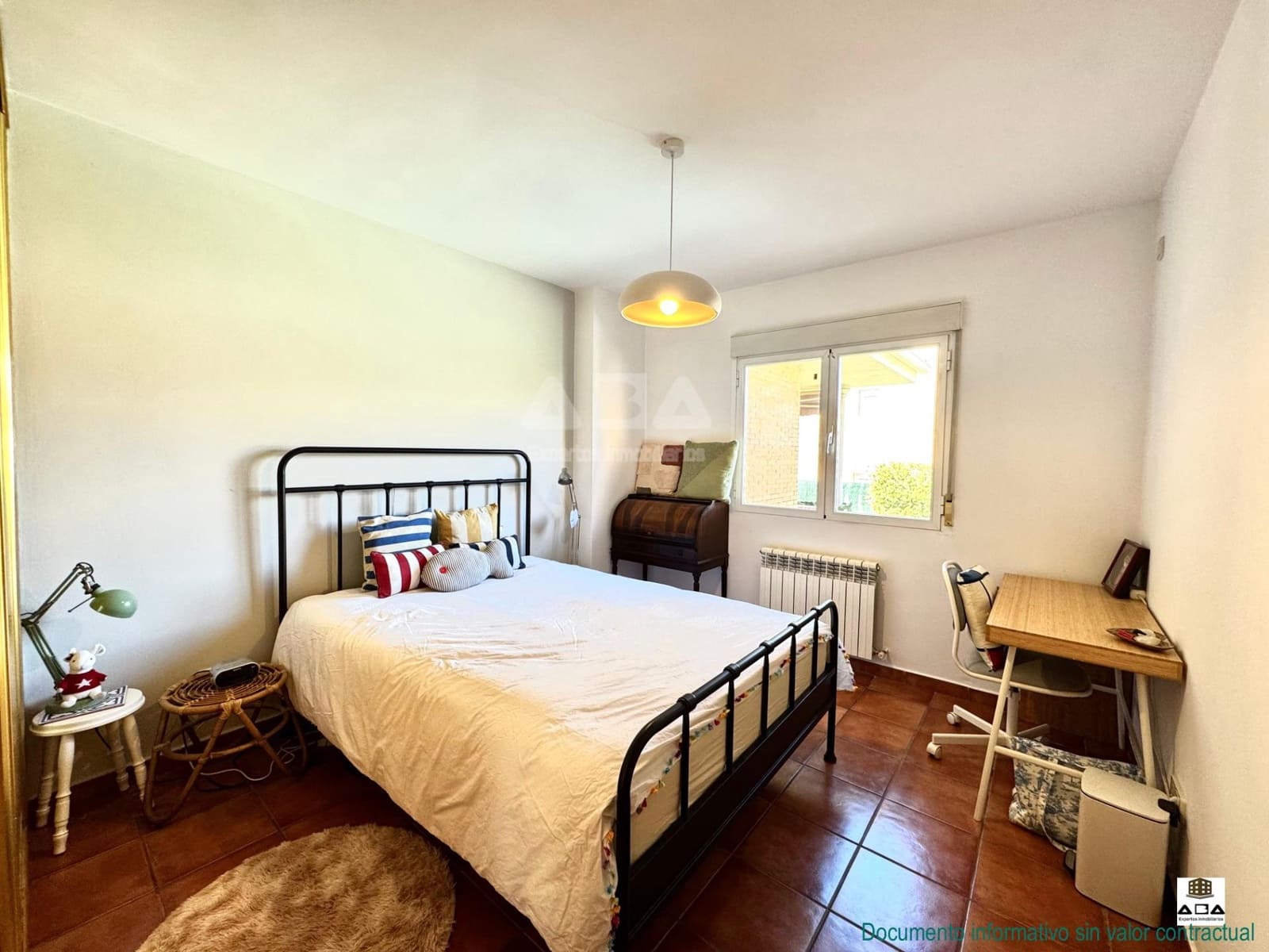 5 quarto Moradia para venda em Villanueva de la Canada com piscina garagem - 875 000 € (Ref: 9945817)