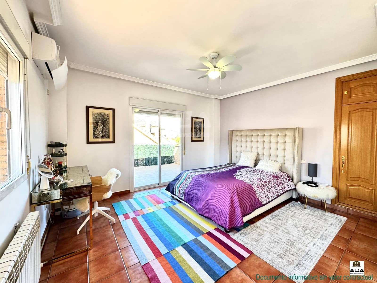 5 quarto Moradia para venda em Villanueva de la Canada com piscina garagem - 875 000 € (Ref: 9945817)