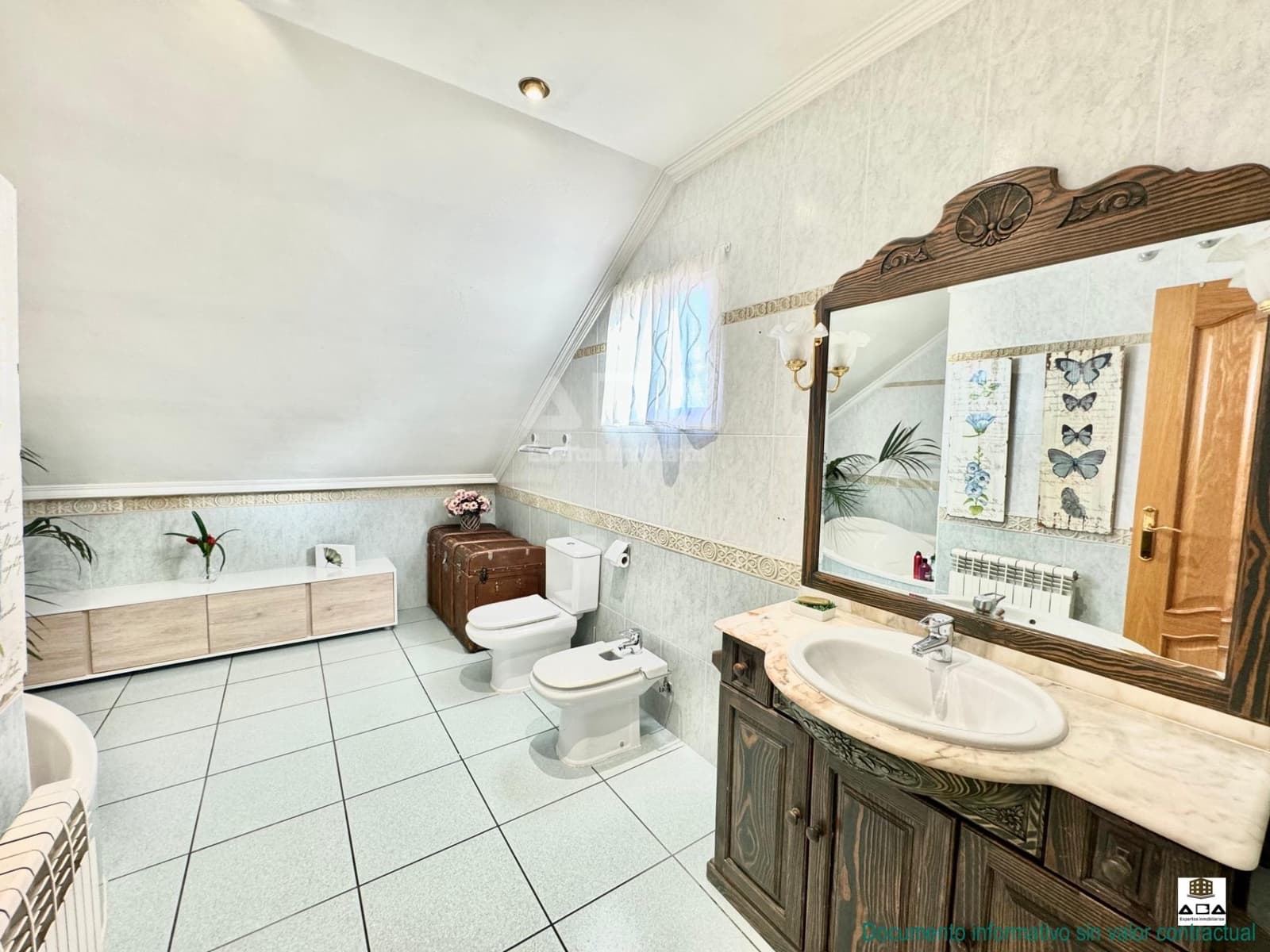 5 quarto Moradia para venda em Villanueva de la Canada com piscina garagem - 875 000 € (Ref: 9945817)