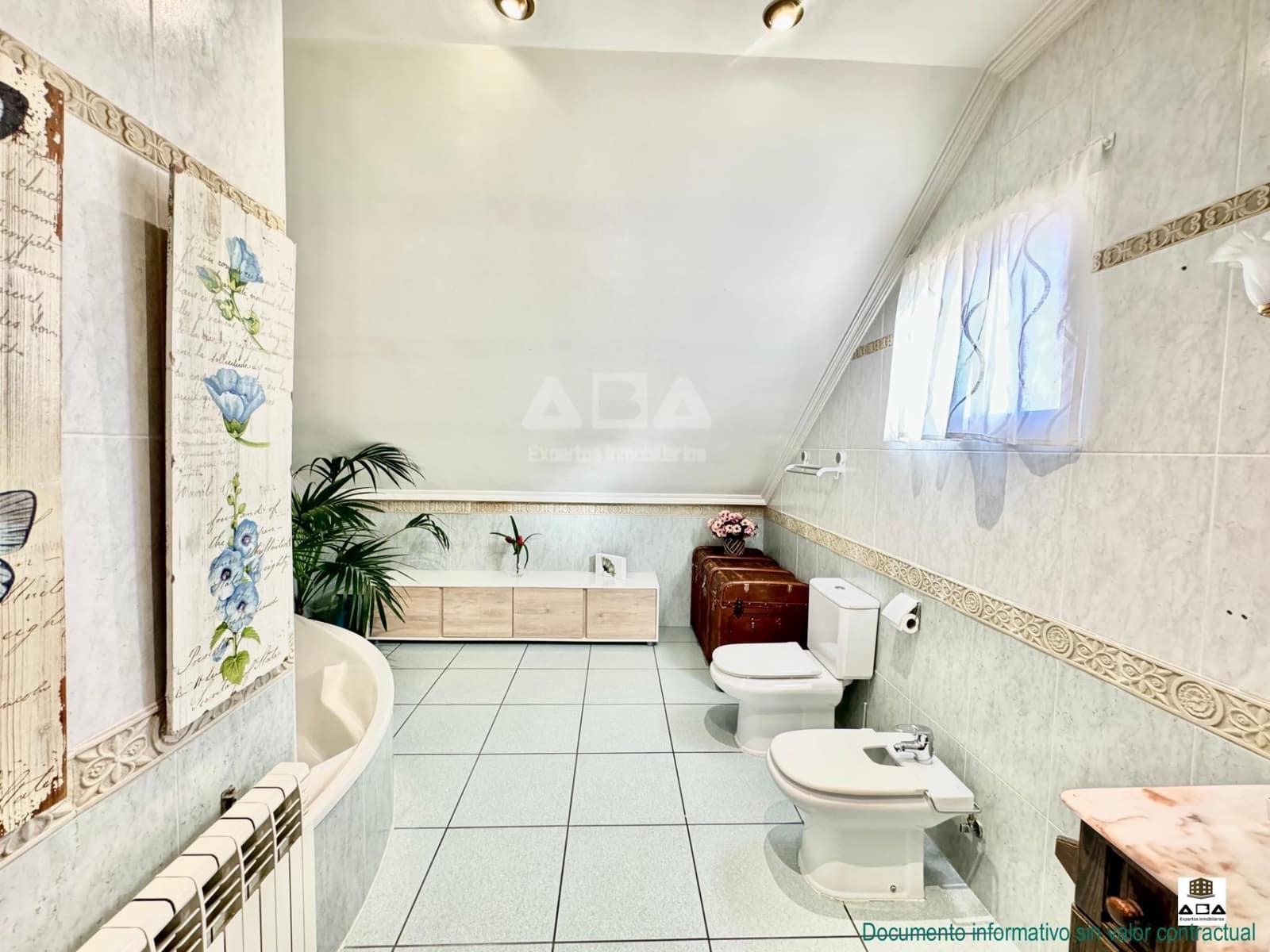 5 quarto Moradia para venda em Villanueva de la Canada com piscina garagem - 875 000 € (Ref: 9945817)