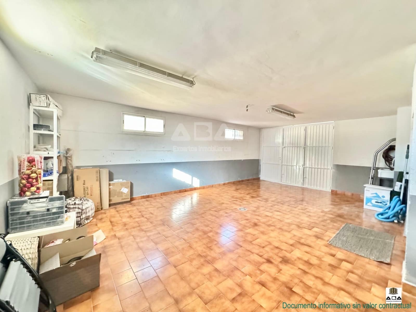 5 quarto Moradia para venda em Villanueva de la Canada com piscina garagem - 875 000 € (Ref: 9945817)