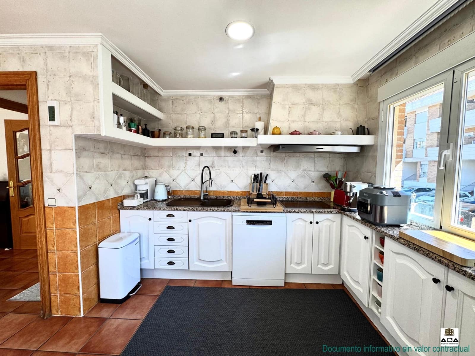 5 quarto Moradia para venda em Villanueva de la Canada com piscina garagem - 875 000 € (Ref: 9945817)