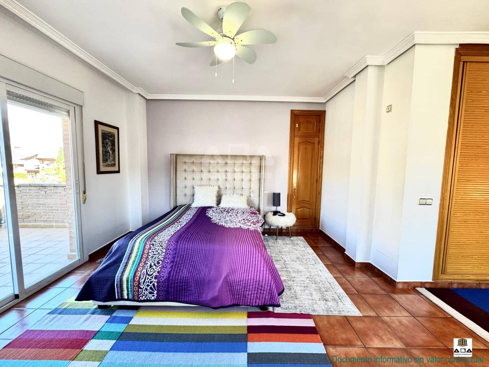 5 quarto Moradia para venda em Villanueva de la Canada com piscina garagem - 875 000 € (Ref: 9945817)