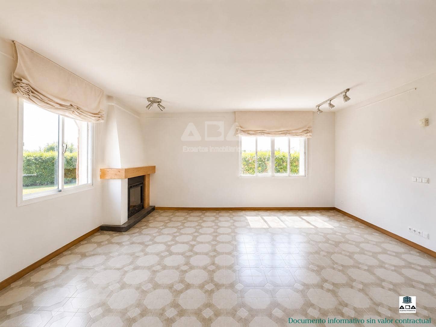 Chalet de 2 habitaciones en Valdemorillo en venta con piscina garaje - 425.000 € (Ref: 9945818)