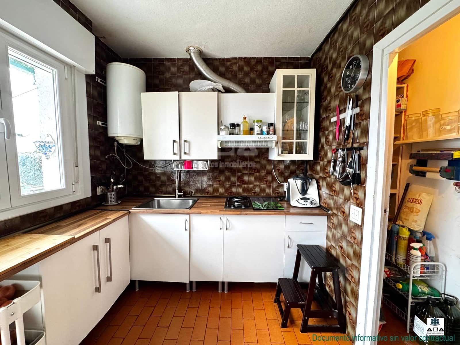 Chalet de 2 habitaciones en Valdemorillo en venta con piscina garaje - 425.000 € (Ref: 9945818)