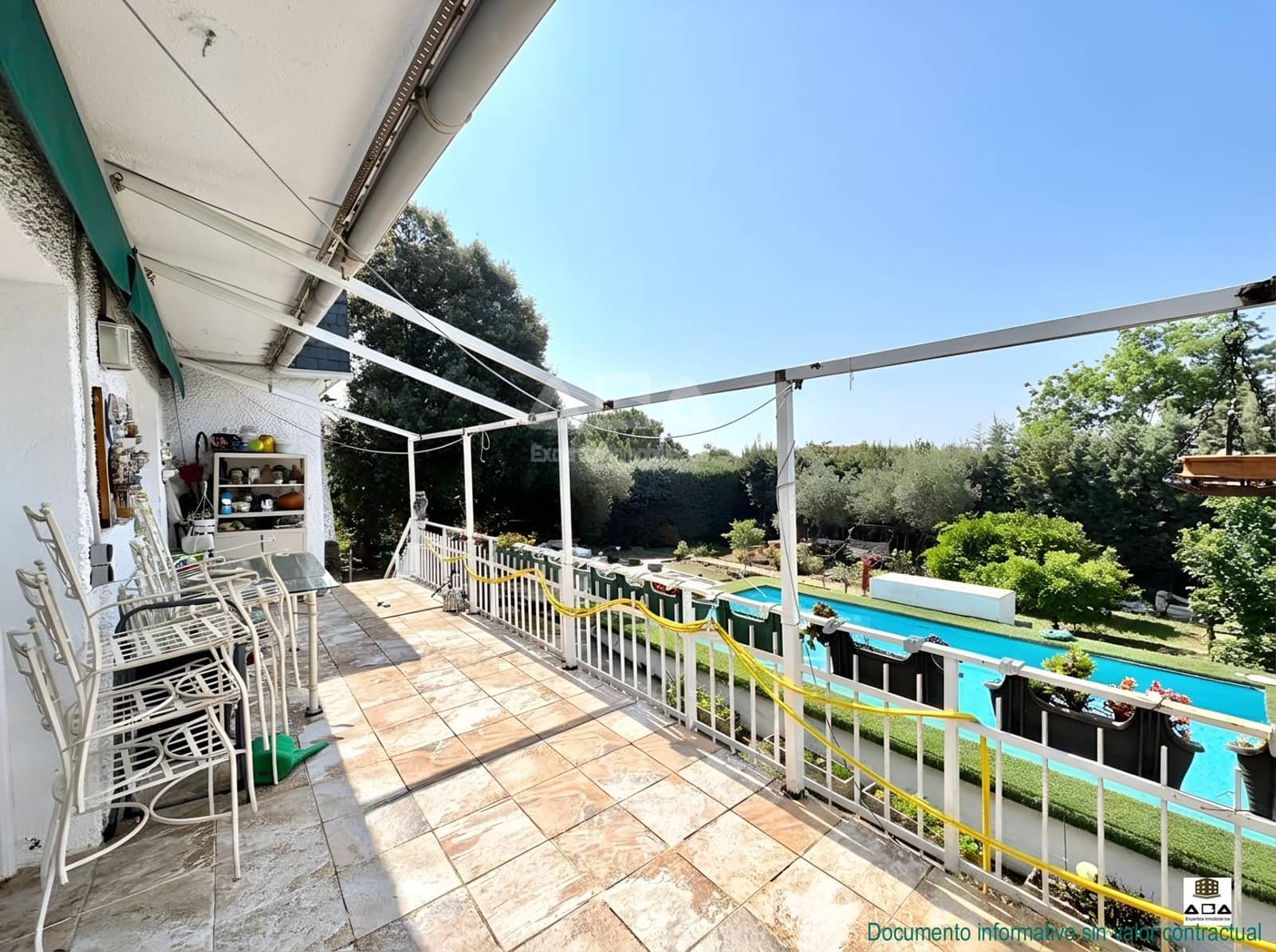 Chalet de 2 habitaciones en Valdemorillo en venta con piscina garaje - 425.000 € (Ref: 9945818)
